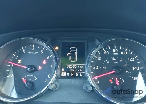 2015 Nissan Rogue Select S z USA, uszkodzony, nr VIN JN8AS5MT5FW658617